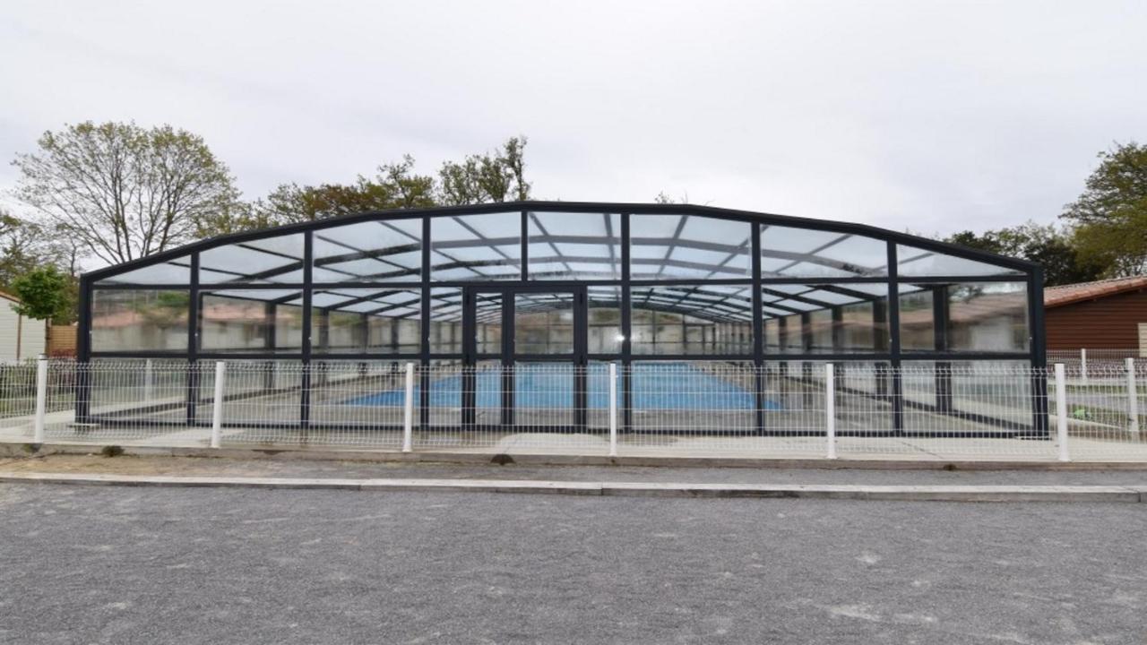 Chalet Avec Piscine Azur Eksteriør billede